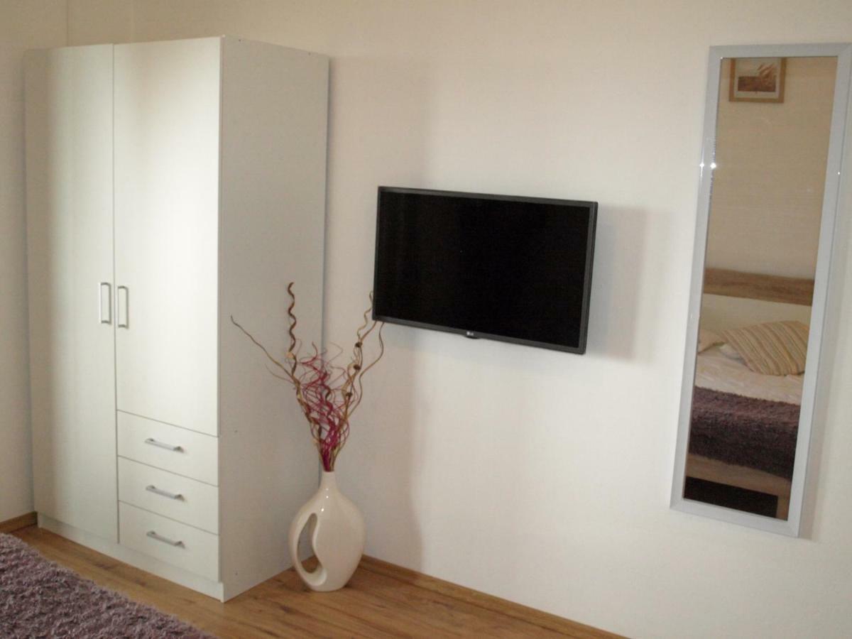 Apartman Celestina メドゥリン エクステリア 写真