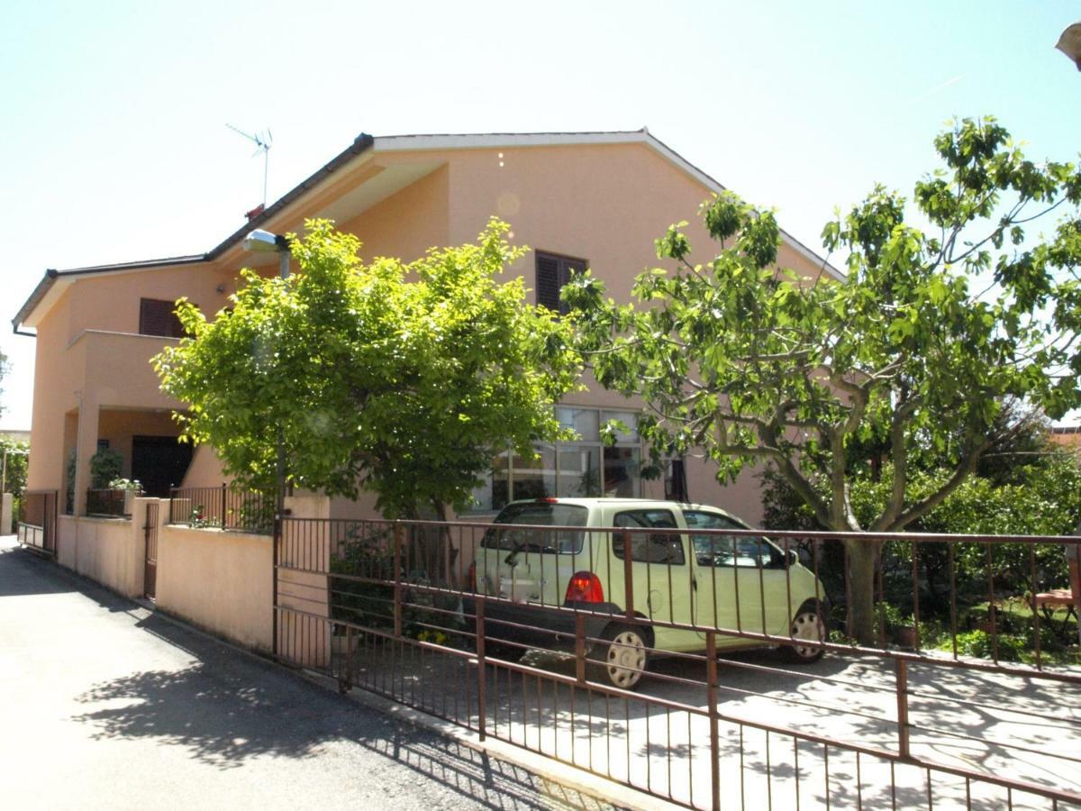 Apartman Celestina メドゥリン エクステリア 写真